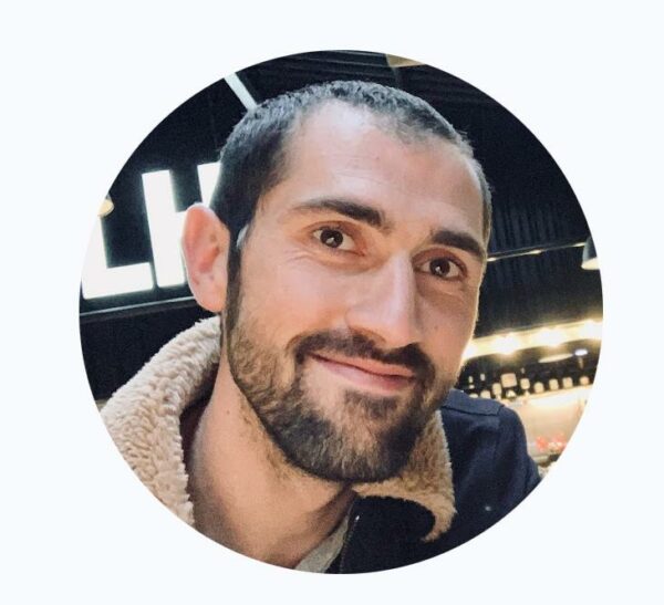 Yann CAYOT - Masseur-Kinésithérapeute - Ostéopathe D.O. 1 PHOTO IDENTITE